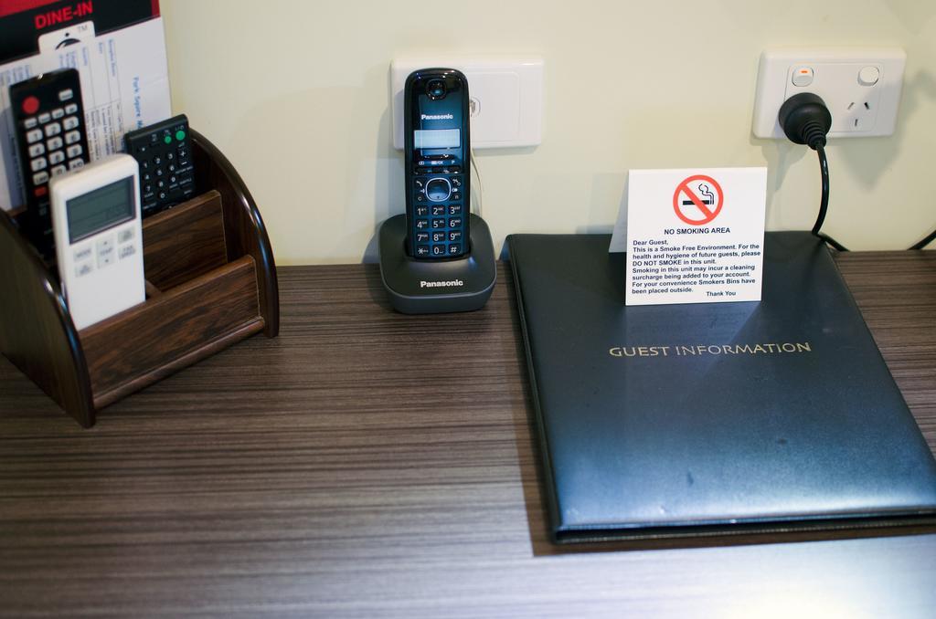 Park Squire Motor Inn & Serviced Apartments Melbourne City Exterior foto